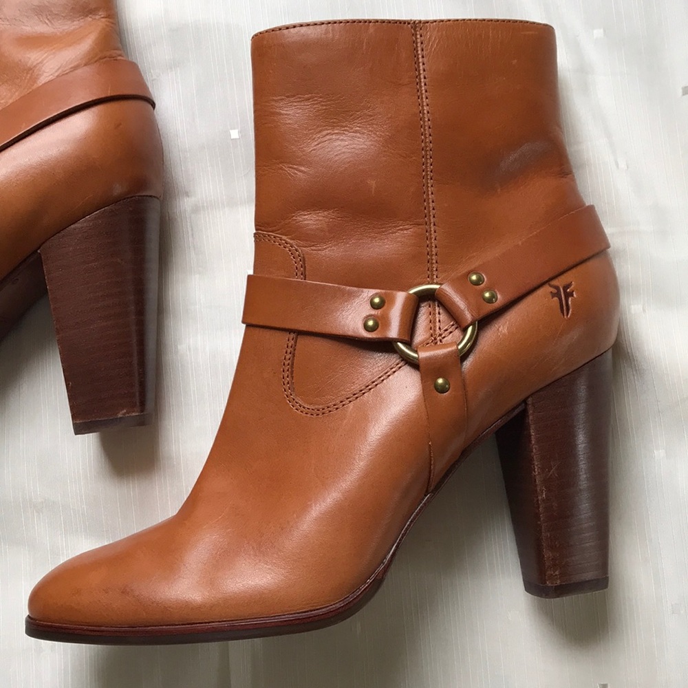 Frye Laurie Harness Short Boots. Size 11 - Picture 3 of 8